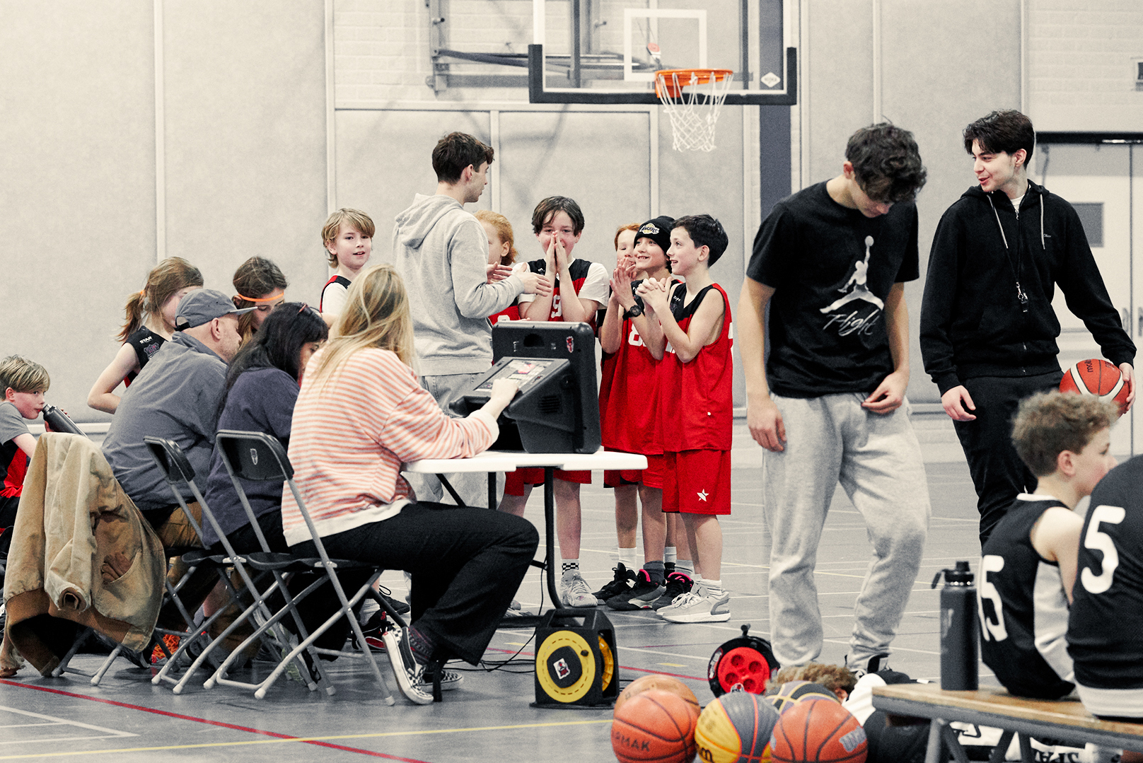 Flying Oost basketball team